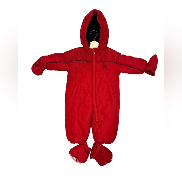 Nike Baby Infant Snowsuit Red Puffer Fleece‎ Lined Zip Detachable Mitts - Picture 1 of 5